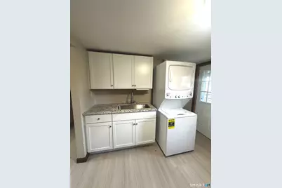 6 Erin Street, Middletown, CT 06457 - Photo 2