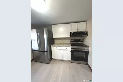 6 Erin Street, Middletown, CT 06457 - Photo 1