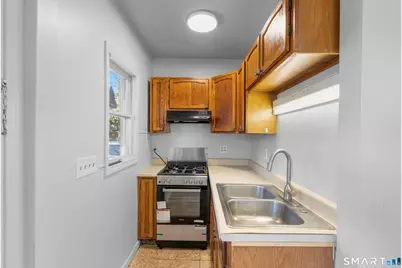 19 Jackson Street, Ansonia, CT 06401 - Photo 16