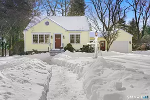 220 Hilltop Cir, Trumbull, CT 06611 - Photo 2