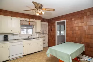 41 Longfellow Rd, Shelton, CT 06484 - Photo 12