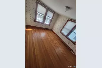 320 Olivia Street, Derby, CT 06418 - Photo 8