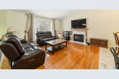 1020 Shepard Avenue, Hamden, CT 06514 - Photo 12