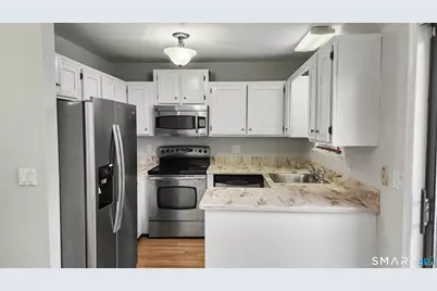 1 Horizon Drive #APT 2, Norwalk, CT 06854 - Photo 4