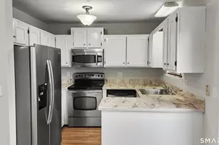 1 Horizon Dr, Norwalk, CT 06854 - Photo 4