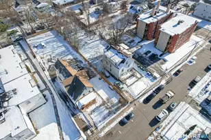 218 Martin St, Hartford, CT 06120 - Photo 2