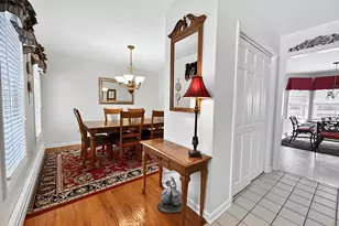 42 Greenwood Cir, Seymour, CT 06483 - Photo 2