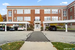 26 School House Dr, West Hartford, CT 06110 - Photo 32