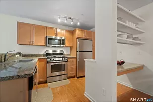 26 School House Dr, West Hartford, CT 06110 - Photo 4