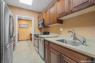 26 School House Dr, West Hartford, CT 06110 - Photo 36