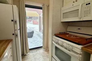 6 Stonegate Cir, Branford, CT 06405 - Photo 10