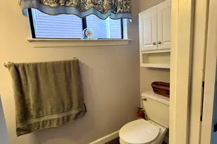 6 Stonegate Cir, Branford, CT 06405 - Photo 4