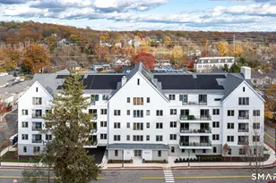 22 Hubbard Rd, Wilton, CT 06897 - Photo 2