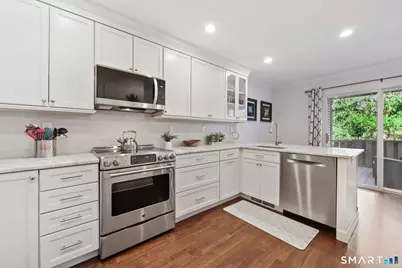 168 Belltown Road #31, Stamford, CT 06905 - Photo 6