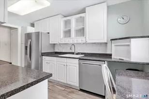 73 Heritage Vlg, Southbury, CT 06488 - Photo 8