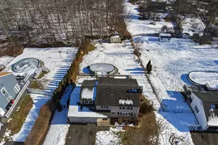 212 Old Stagecoach Rd, Meriden, CT 06450 - Photo 2