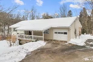 334 Oxford Rd, Oxford, CT 06478 - Photo 1