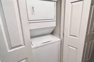 35 Nutmeg Rd, Middlebury, CT 06762 - Photo 10