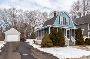 40 Elm St, Branford, CT 06405 - Photo 2