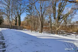 402 Boston St, Guilford, CT 06437 - Photo 36