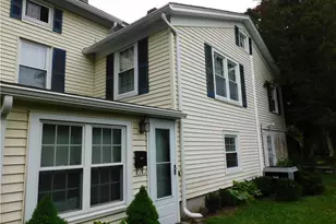 402 Boston St, Guilford, CT 06437 - Photo 4