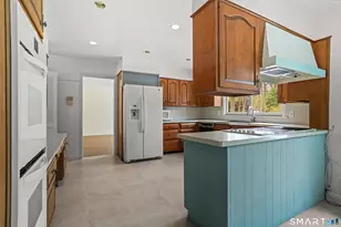 31 Duncan Dr, Greenwich, CT 06831 - Photo 14