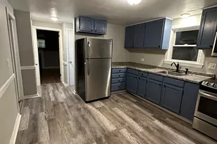 574 South Quaker Ln, West Hartford, CT 06110 - Photo 1