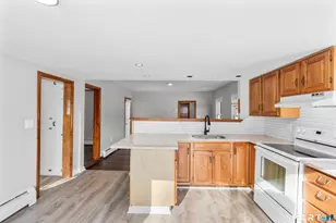 373 Collinsville Rd, Farmington, CT 06085 - Photo 6