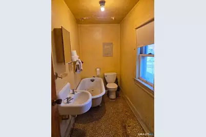 128 Portsea Street, New Haven, CT 06519 - Photo 8