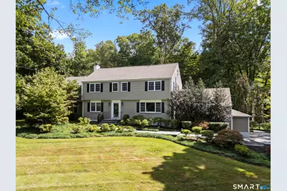 19 Robin Road, Woodbridge, CT 06525 - Photo 2