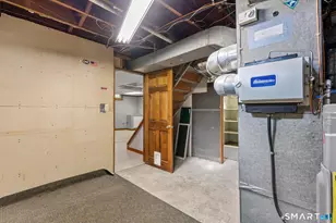 10 Pine Ct, Bristol, CT 06010 - Photo 34