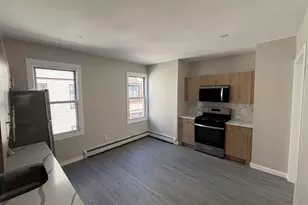 84 Waldorf Ave, Bridgeport, CT 06605 - Photo 10