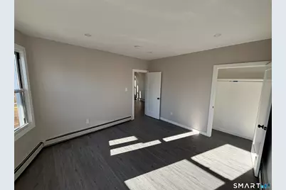 84 Waldorf Avenue, Bridgeport, CT 06605 - Photo 6