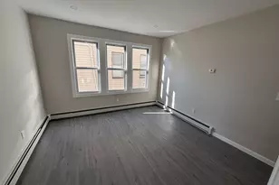 86 Waldorf Ave, Bridgeport, CT 06605 - Photo 4