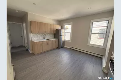 86 Waldorf Avenue, Bridgeport, CT 06605 - Photo 8