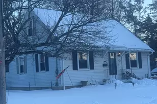 122 Bayberry Dr, Bristol, CT 06010 - Photo 2