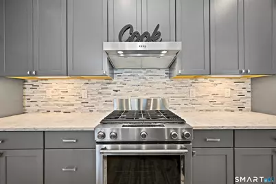 909 Tillinghast Drive #909, Oxford, CT 06478 - Photo 8