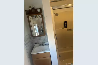 727 Iranistan Avenue, Bridgeport, CT 06605 - Photo 30