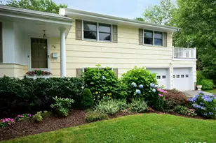 36 Village Dr, New Canaan, CT 06840 - Photo 16