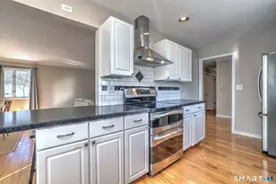 690 Forest Rd, West Haven, CT 06516 - Photo 18