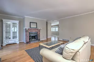 690 Forest Rd, West Haven, CT 06516 - Photo 6