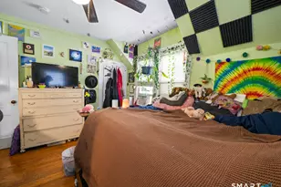 182 Broad St, Norwich, CT 06360 - Photo 16