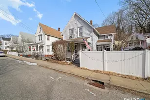 182 Broad St, Norwich, CT 06360 - Photo 26