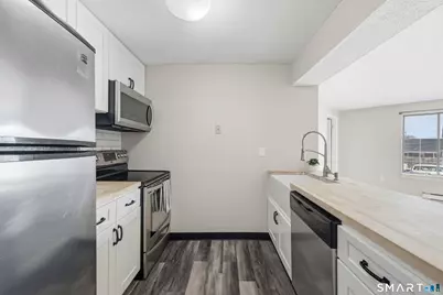 42 North Main Street #68, West Hartford, CT 06107 - Photo 8