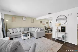 86 Lent Rd, Hamden, CT 06517 - Photo 4