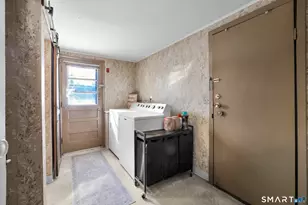 86 Lent Rd, Hamden, CT 06517 - Photo 34