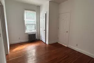 14 Relay Pl, Stamford, CT 06901 - Photo 2