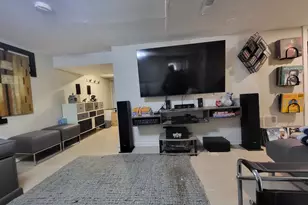 110 Darby St, Bloomfield, CT 06002 - Photo 26