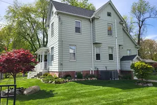110 Darby St, Bloomfield, CT 06002 - Photo 36