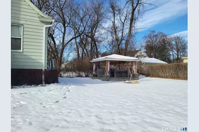 110 Darby Street, Bloomfield, CT 06002 - Photo 34